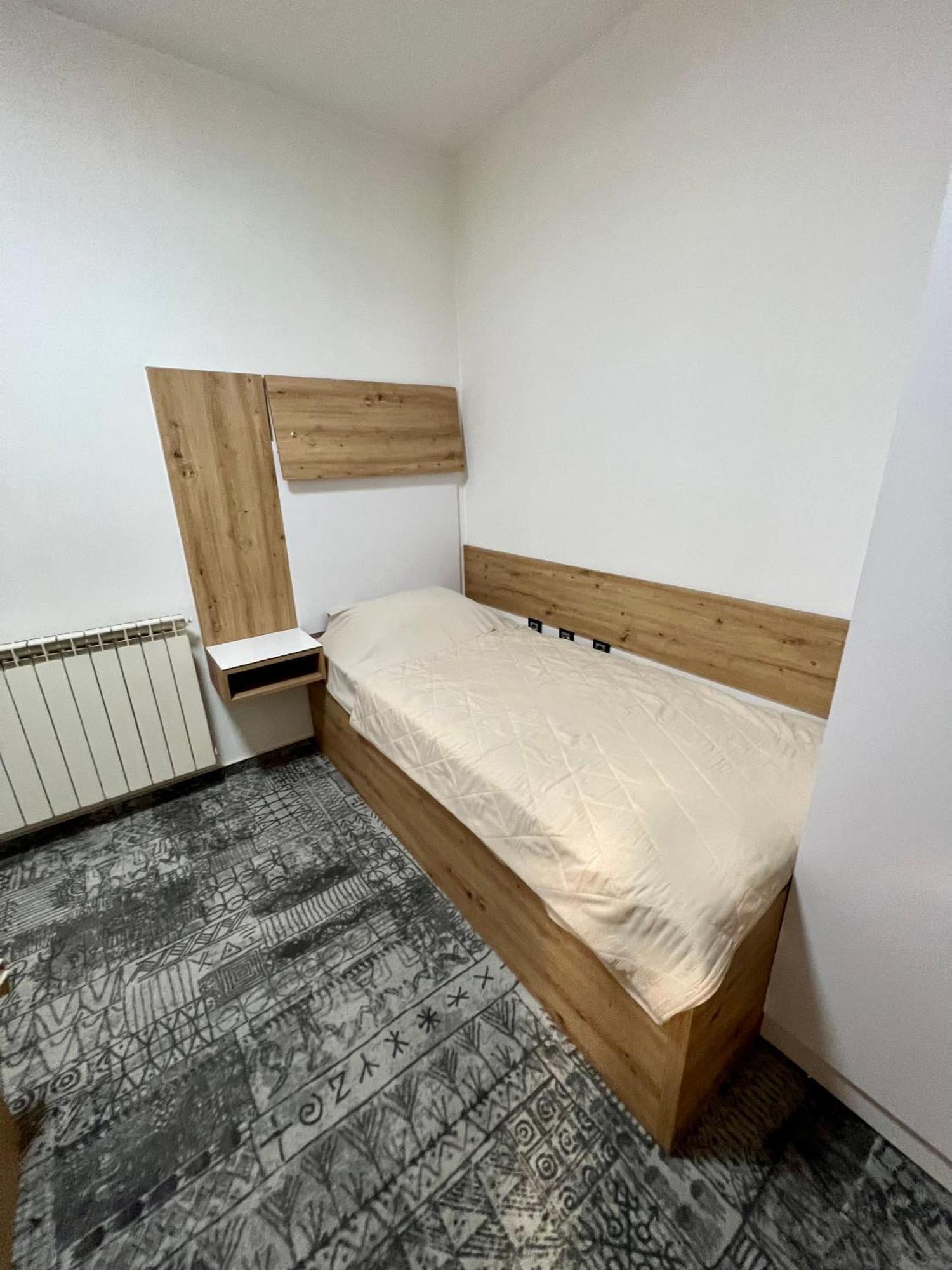 Hotel Brkic Sarajevo Airport - Free Parking ภายนอก รูปภาพ
