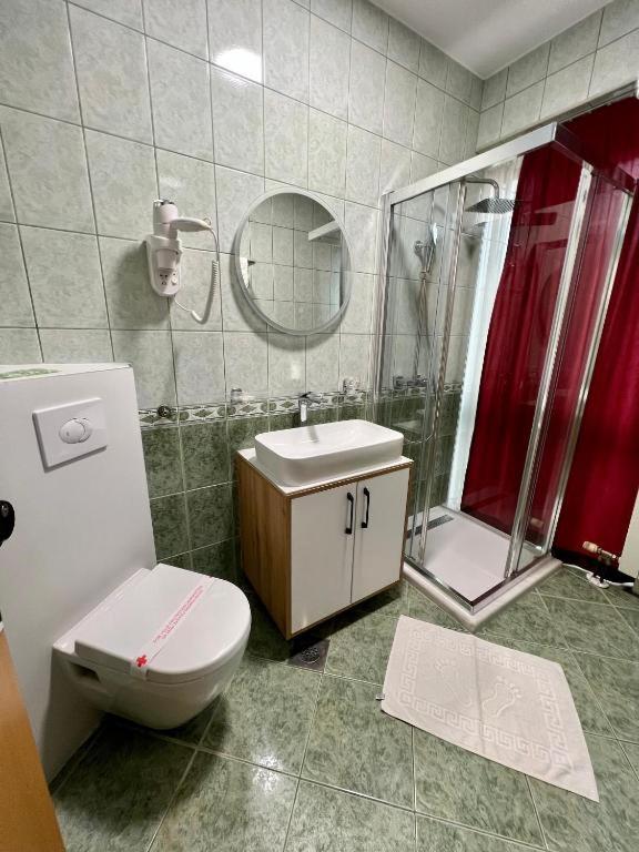 Hotel Brkic Sarajevo Airport - Free Parking ภายนอก รูปภาพ
