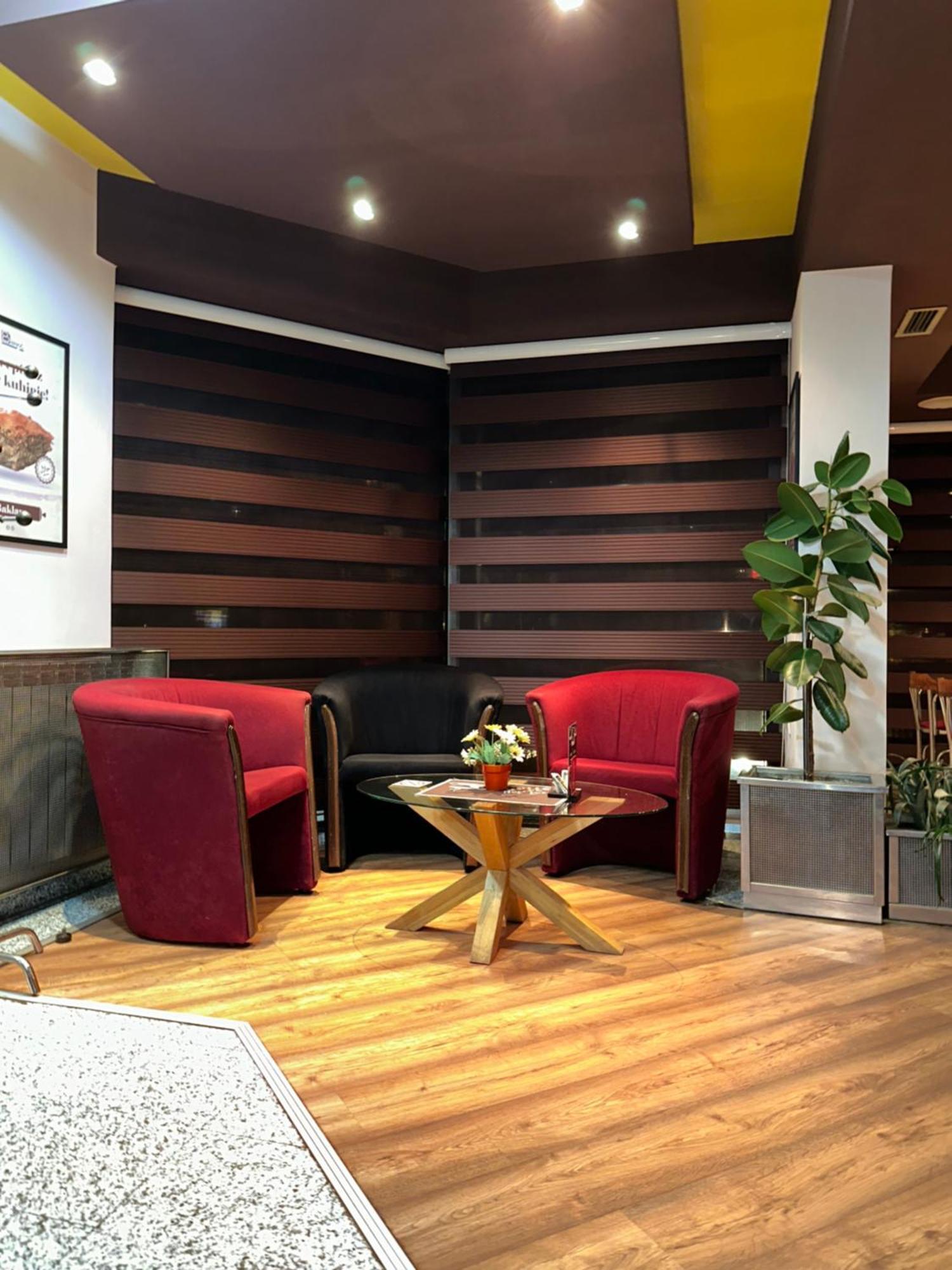 Hotel Brkic Sarajevo Airport - Free Parking ภายนอก รูปภาพ