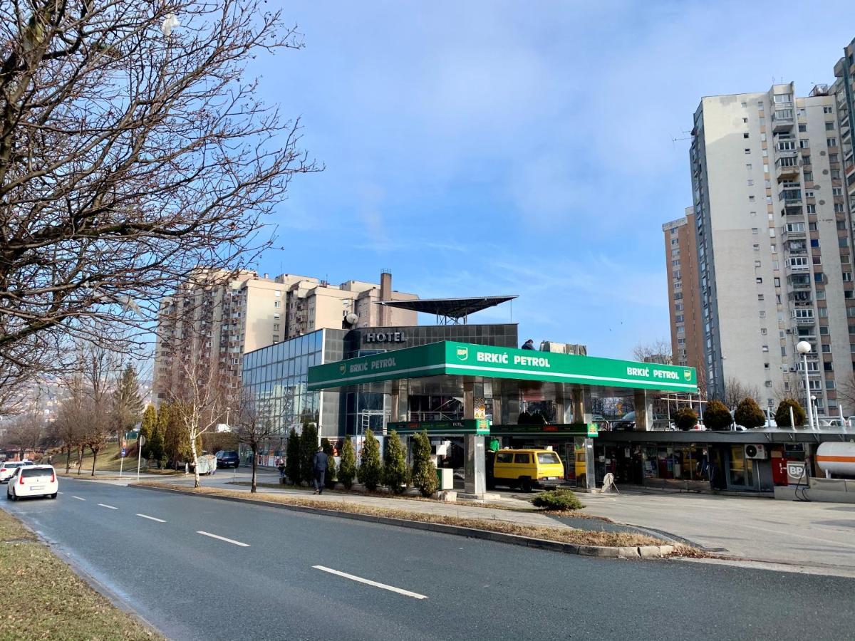 Hotel Brkic Sarajevo Airport - Free Parking ภายนอก รูปภาพ